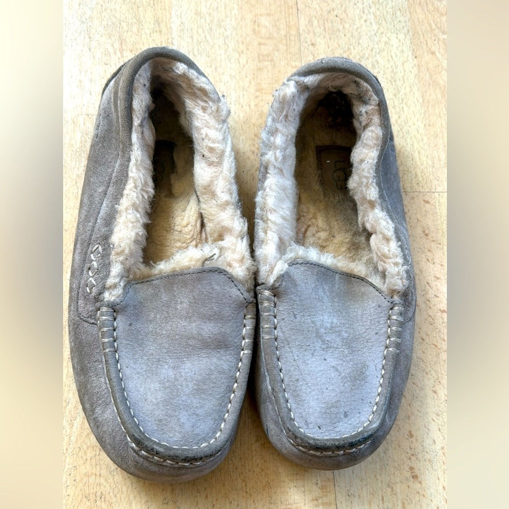 Ugg slippers